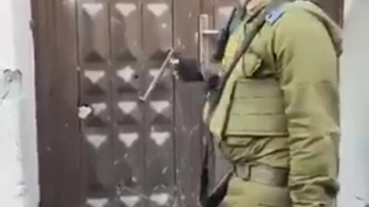 Isreal army doing weird sh-t