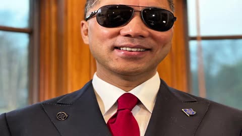 20251225文贵先生语音¹：感激感恩全球战友，共同庆祝圣诞！ #2026年 无限美好，我们一起奋斗、灭共、成长、修行！