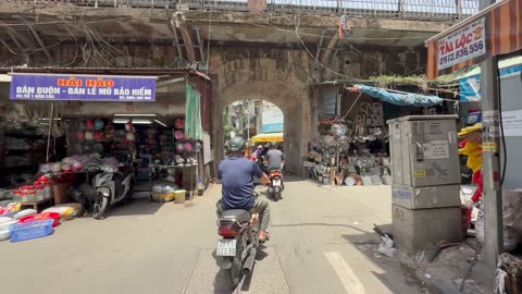 Banh Cuon Ba Xaun in Hanoi, Vietnam