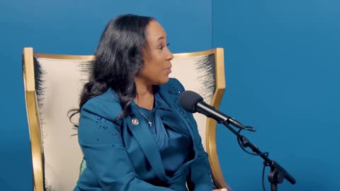 Fani Willis suggests she might *SHOOT* ICE agents if they enter her home