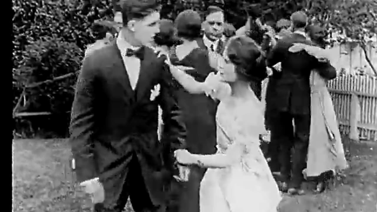 1920s Lawn Dancing: Duncan’s Grace Meets Wedding Glamour