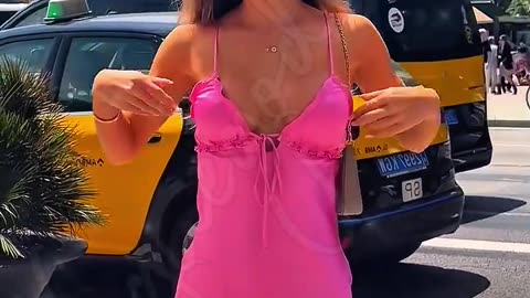 Hailey Grice - Instagram model - Learning by example.
			