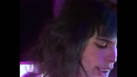 QUEEN – Bohemian Rhapsody (Official Music Video)