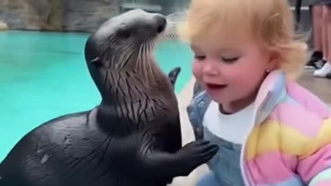 Otterly cute hug 🥰