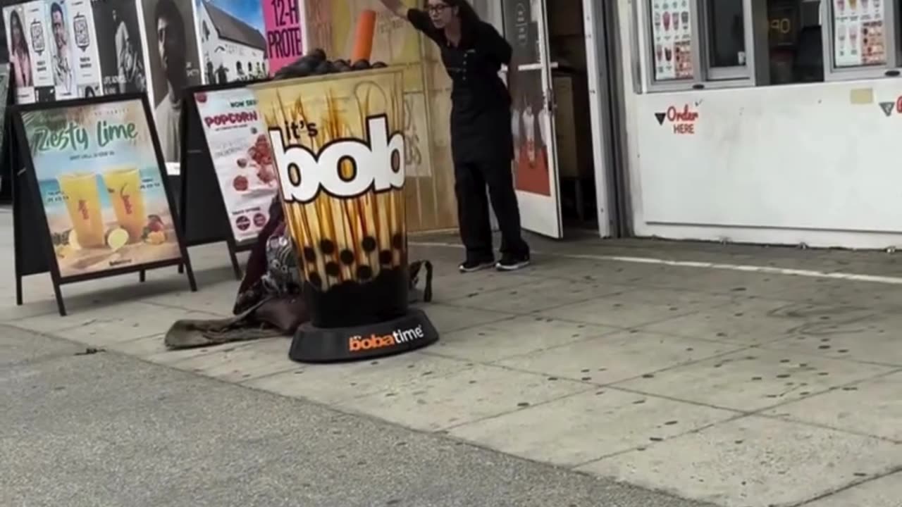 Store Staff Request Move Along; Situation De-Escalated