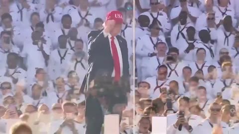 Crowd goes wild for the Trump dance 😂
