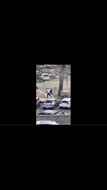 Muslim Terror Attacks That Killed 16 @ Bondi Beach- Equalled by Muslim Hero yell WOKE MORONS