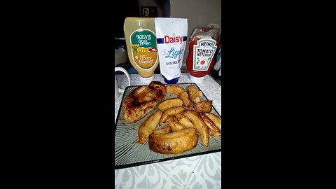 Eating Tyson Boneless Skinless Chicken Breasts, Dbn, MI, 10/20/25
