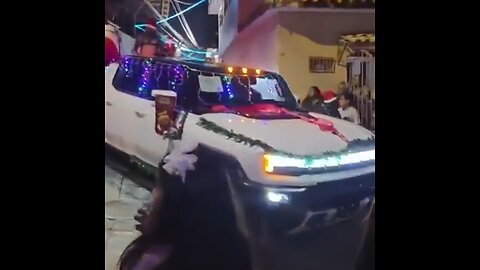 Grupo criminal reparte dulces y juguetes en México por Navidad
