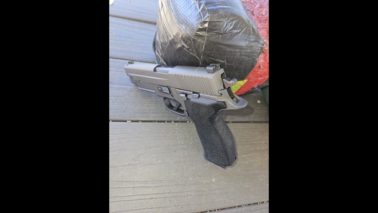 Sig Sauer P226 Legion