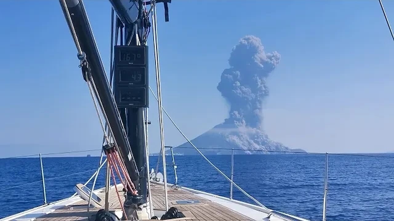 Witness the Fiery Fury: Stromboli Volcano Eruption (03/July/2019) - A Breathtaking Moment of Nature