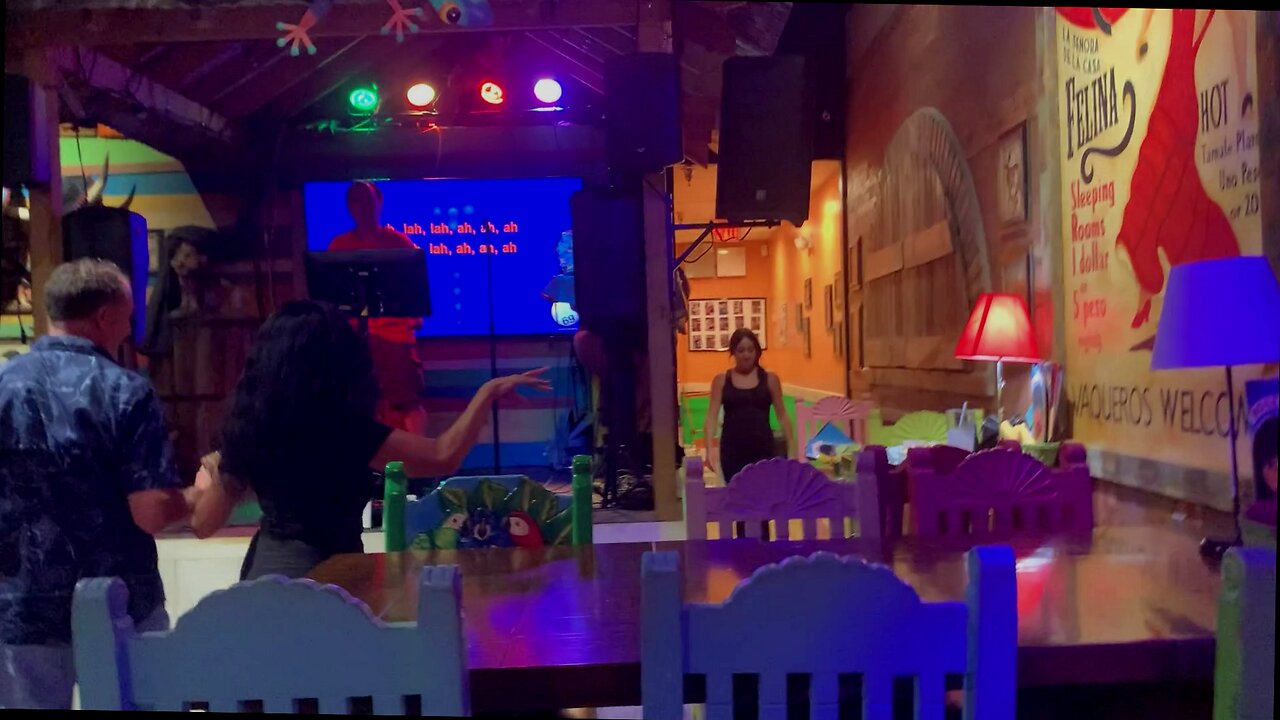 SIMPLY STEPHEN SPOOKY KARAOKE SPOTLIGHT 3