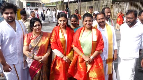 RK Roja & Anchor Sreemukhi With Her Family Visits Tirumala