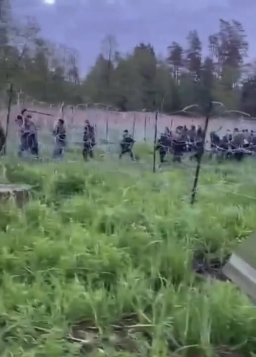 Poland getting invaded now..... they SHOULD be using lethal force..