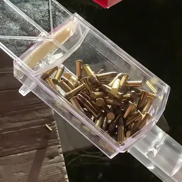 #国外合法拍摄国内请勿模仿 #武器科普 #实弹射击 #男人减速带 #靶场射击