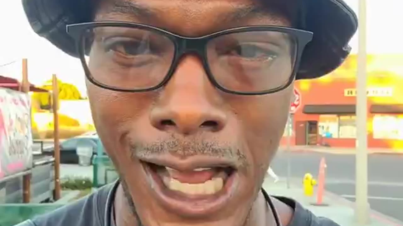 Chicago Resident Lambasts 'Goofy Democrat Plantation Slaves'