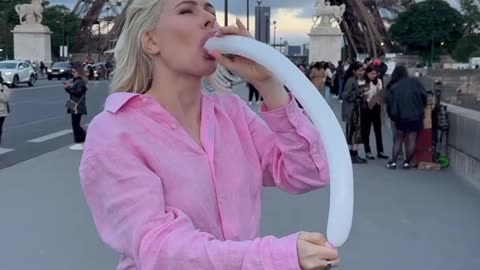 Anna Delos best amazing magical trick ever 💪🏻😜
