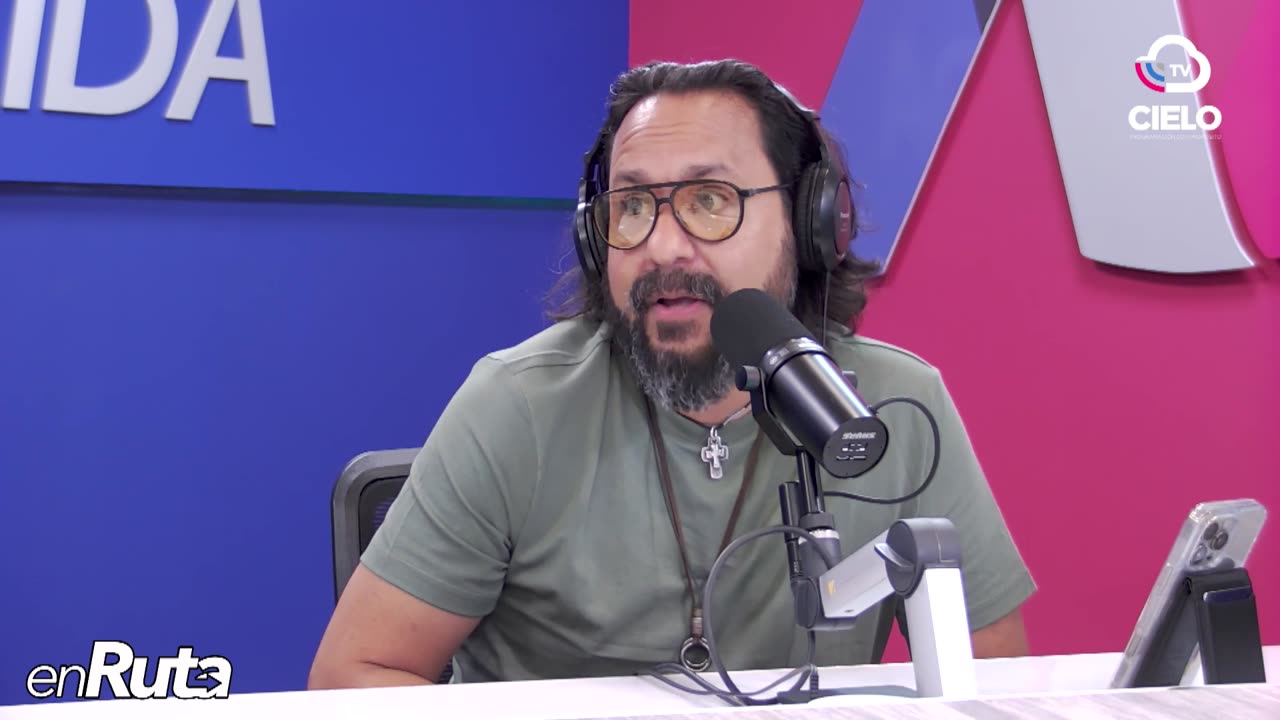 Entrevista a Carlos Cintron