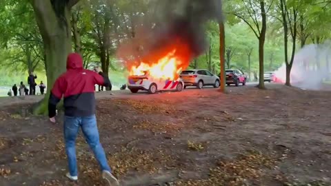 Massive anti-migrant protest in The Hague, Netherlands!