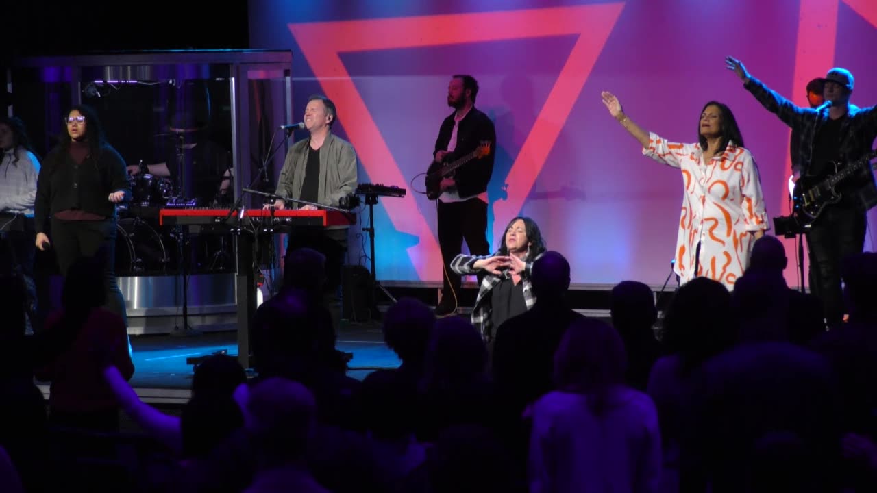 Experience the power of worship!