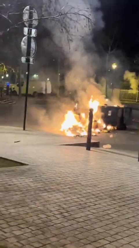 Émeutes en plein Ramadan des poubelles en feu et des tirs de mortiers...