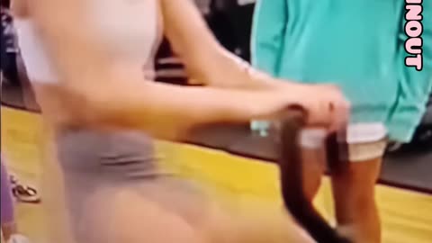 Sweetie gets the best couple seconds of her life