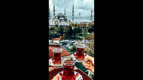 The famous tea of Istanbul