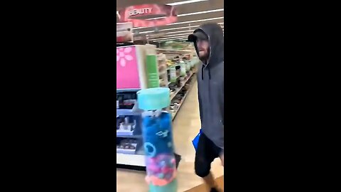 LP detains shoplifter after confrontation; suspect forced to drop loots. #Shoplifting #japd