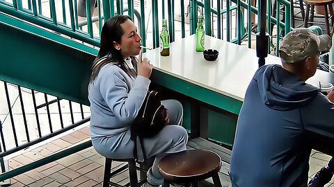 Candid Sexy Smoking Woman 707