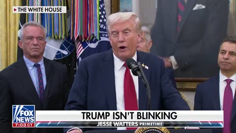 🚨 Democrats putting SCHUMER & HAKEEM in a BUZZ-SAW Hakeem is WHINING about an A-I SOMBRERO