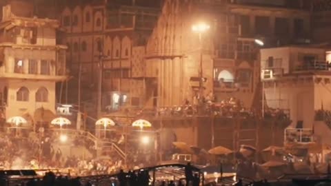 Stunning Night View of Varanasi Ghats!