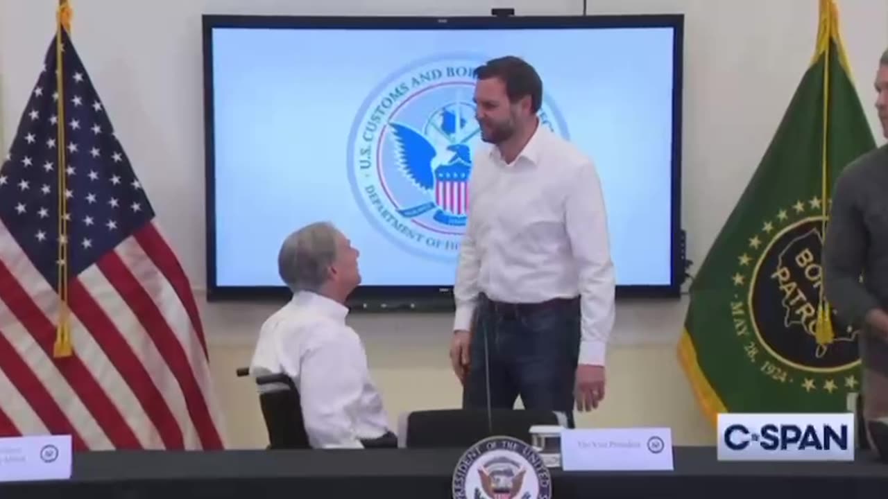 JD Vance, Pete Hegseth, Tulsi Gabbard, Gov. Abbott at roundtable (Check Description)