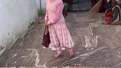 😊
