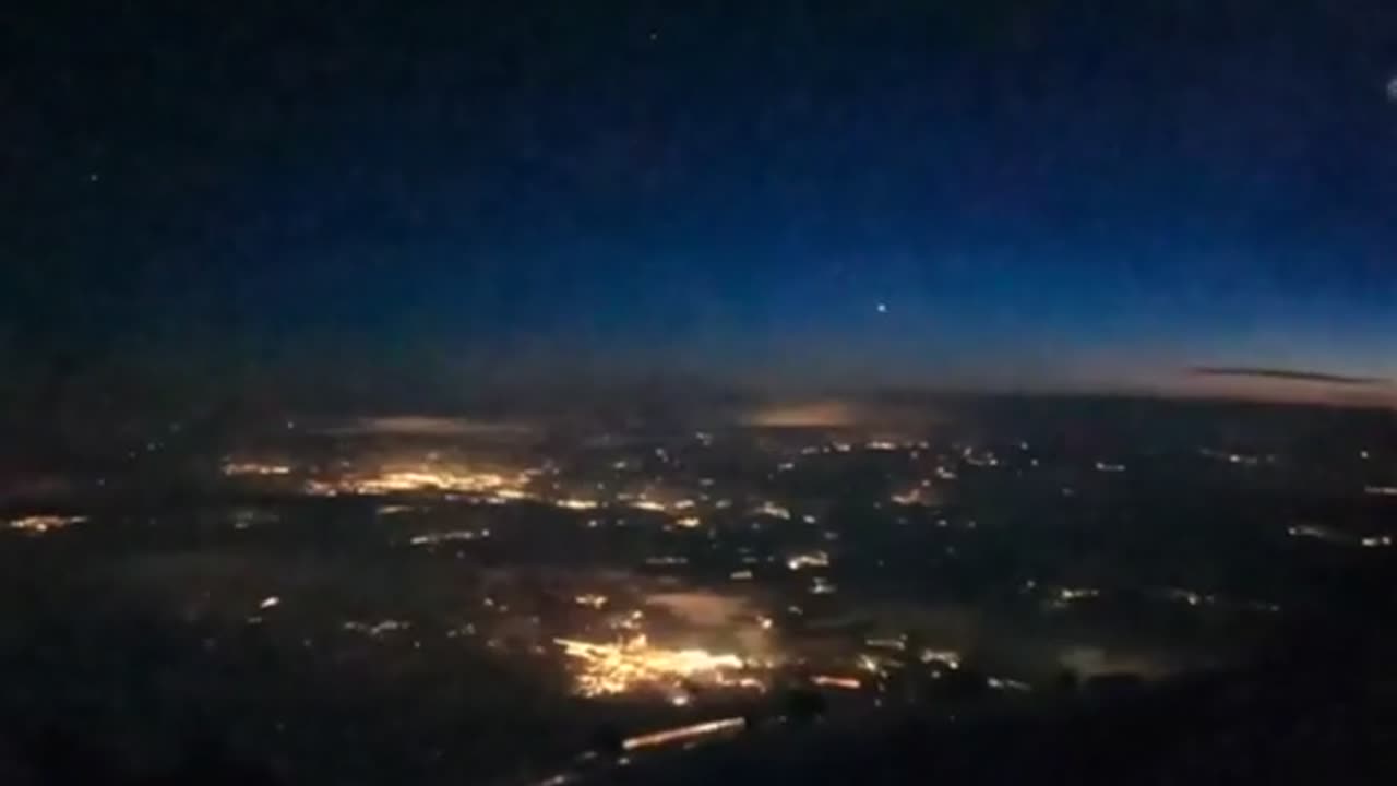 🛸👽 Pilots Capture UFO Sighting East of Munich! | TheTruthAbove