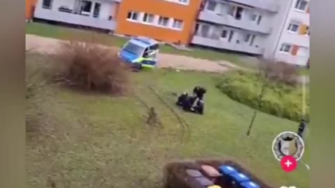 Germany Syrian tries to stab an elderly man. German police arrive and ram