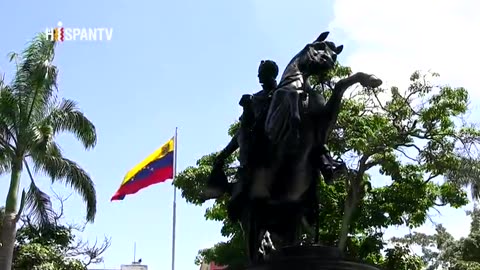 Maduro activará plan de defensa en tres estados fronterizos con Colombia