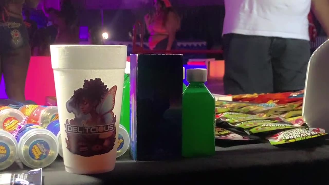 RaeZenpai Live