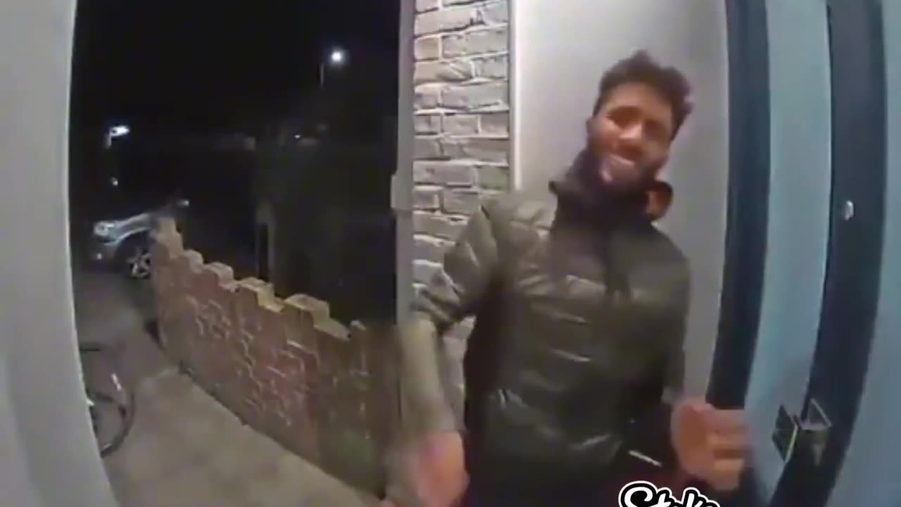 Stalker Panics After Being Caught on Camera Attacking Victim – Shocking Footage Revealed!