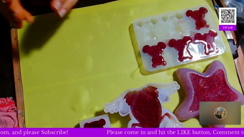 Momma Coop's Got The Pour