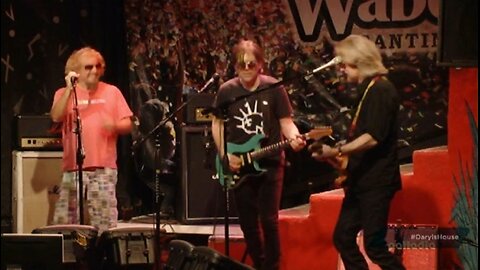 LIVE FROM DARYL'S HOUSE - SAMMY HAGAR (AT CABO WABO) & A BONUS EPISODE