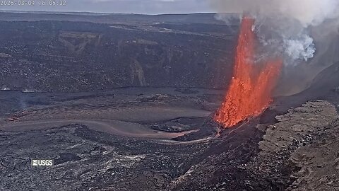 Kīlauea Volcano, Hawaii (Halemaʻumaʻu crater)