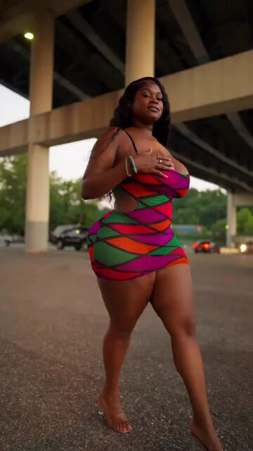 EXTRA THICK CUTIE 🥰🥰🥰🥰