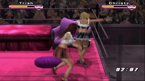 Trish Stratus vs Christy Hemme
