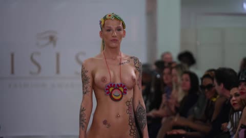 Fashion Awards 2024 - Part 4 (Nude Accessory Runway Catwalk Show) Suzan Studio