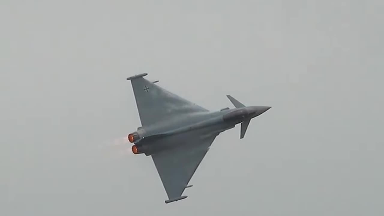 Amazing Eurofighter Take off.