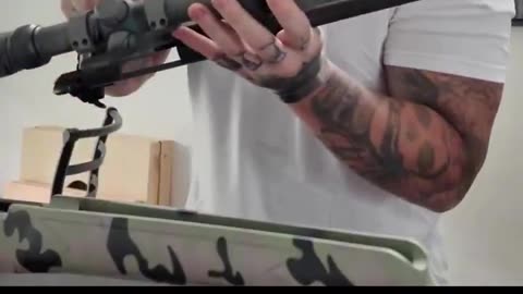 Chi crede alla storia ufficiale di Tyler Robinson?