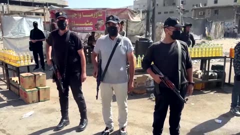 Hamas seeks to incorporate its police into new Gaza government