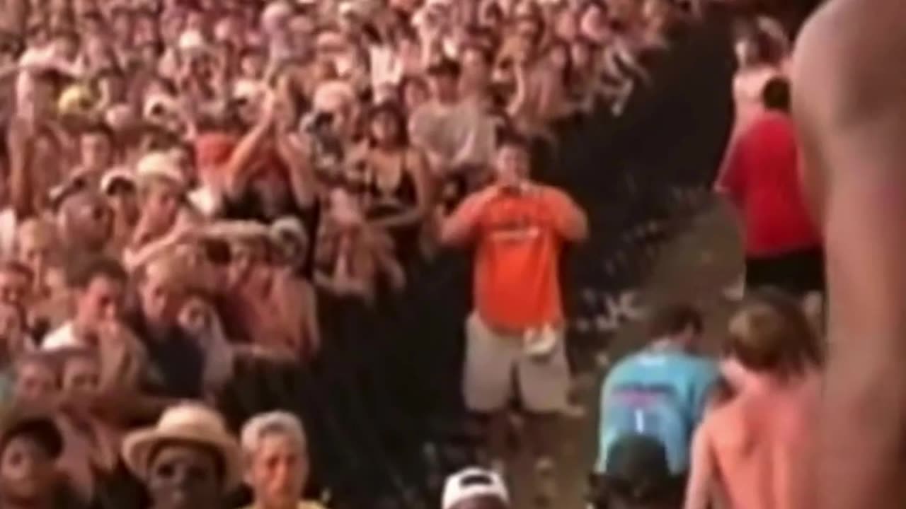 DMX 🔥 Performs "Slippin'" at Woodstock '99 🎤 🎶 #DMX #Slippin #Woodstock99