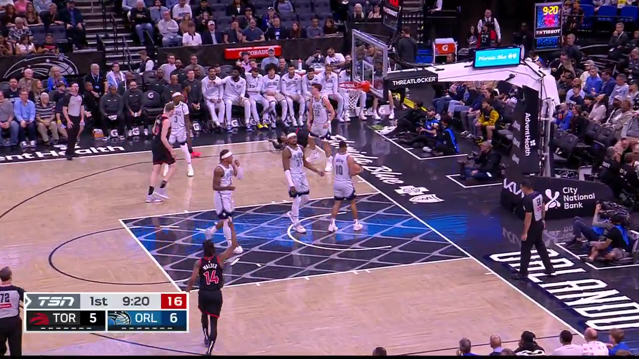Toronto Raptors - 🗣 AND ONEEEE
