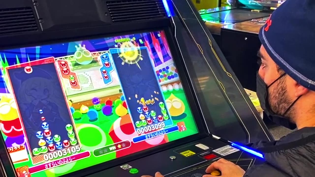 ARCADE JAPAN PLAYING JOGANDO #japão #japan #games #arcade